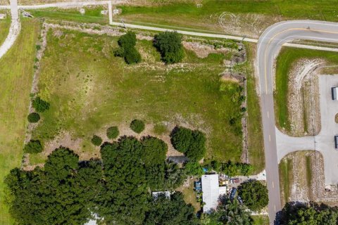Terreno en venta en Okeechobee, Florida № 2167777 - foto 2