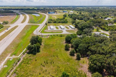 Terreno en venta en Okeechobee, Florida № 2167777 - foto 8