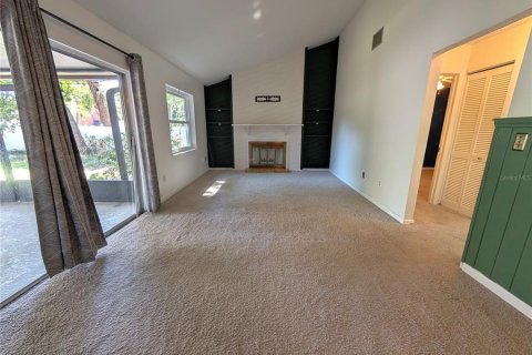 Villa ou maison à louer à Brandon, Floride: 3 chambres, 157 m2 № 2118916 - photo 8