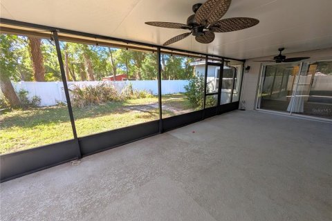 Villa ou maison à louer à Brandon, Floride: 3 chambres, 157 m2 № 2118916 - photo 14