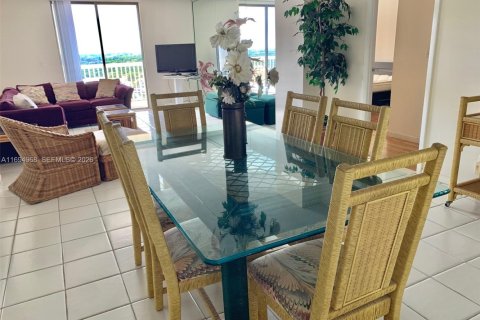 Condominio en venta en Hollywood, Florida, 2 dormitorios, 113.43 m2 № 2154280 - foto 17