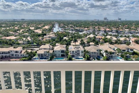 Condominio en venta en Hollywood, Florida, 2 dormitorios, 113.43 m2 № 2154280 - foto 2