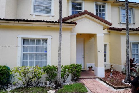 Townhouse in Homestead, Florida 3 bedrooms, 140.19 sq.m. № 1887233 - photo 3