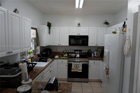 Townhouse in Homestead, Florida 3 bedrooms, 140.19 sq.m. № 1887233 - photo 7