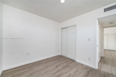 Appartement à louer à Miami, Floride: 2 chambres, 57.79 m2 № 1972363 - photo 14