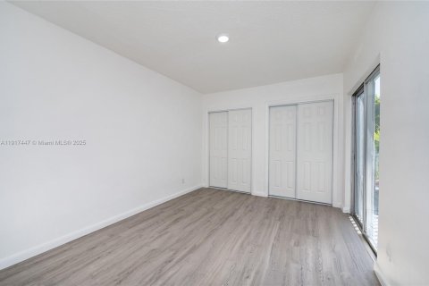 Appartement à louer à Miami, Floride: 2 chambres, 57.79 m2 № 1972363 - photo 10