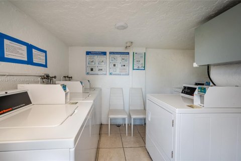 Appartement à louer à Miami, Floride: 2 chambres, 57.79 m2 № 1972363 - photo 20