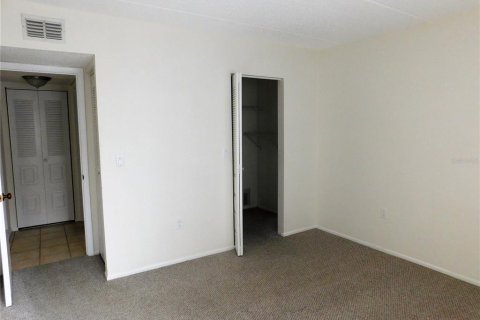 Condo in Oldsmar, Florida, 1 bedroom  № 1908061 - photo 10
