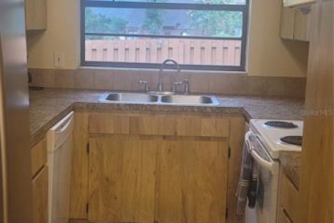 Condominio en alquiler en Ocala, Florida, 2 dormitorios, 96.25 m2 № 1876852 - foto 9