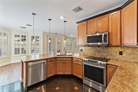 Купить виллу или дом в Палм Сити, Флорида 3 комнаты, 302.4м2, № 2175584 - фото 23