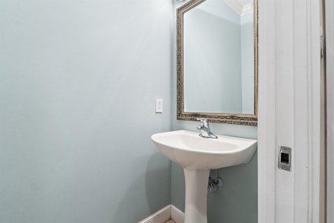 Купить виллу или дом в Палм Сити, Флорида 3 комнаты, 302.4м2, № 2175584 - фото 19