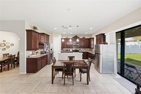 House in Lakeland, Florida 5 bedrooms, 308.9 sq.m. № 2333958 - photo 21