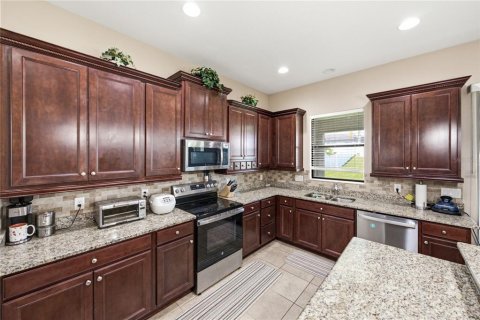 House in Lakeland, Florida 5 bedrooms, 308.9 sq.m. № 2333958 - photo 28