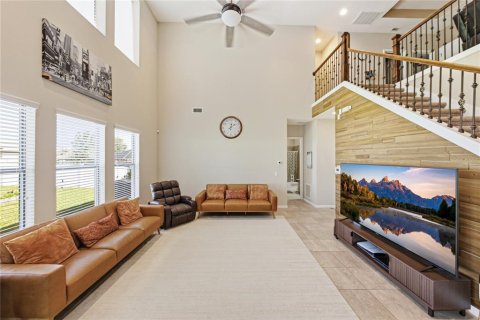 House in Lakeland, Florida 5 bedrooms, 308.9 sq.m. № 2333958 - photo 25