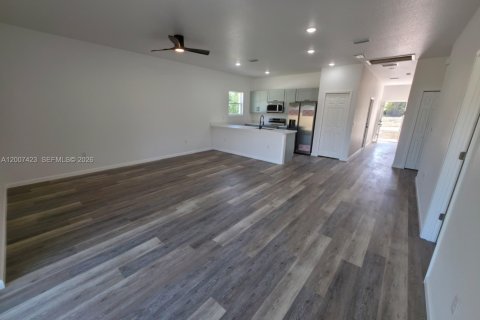 Villa ou maison à louer à Ocala, Floride: 3 chambres № 2071715 - photo 4