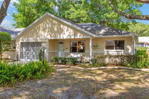 Villa ou maison à vendre à Ocala, Floride: 2 chambres, 131.18 m2 № 1648989 - photo 1