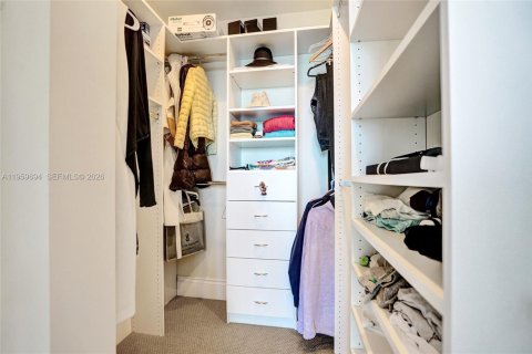 Купить кондоминиум в Форт-Лодердейл, Флорида 2 спальни, 183.11м2, № 2045078 - фото 18