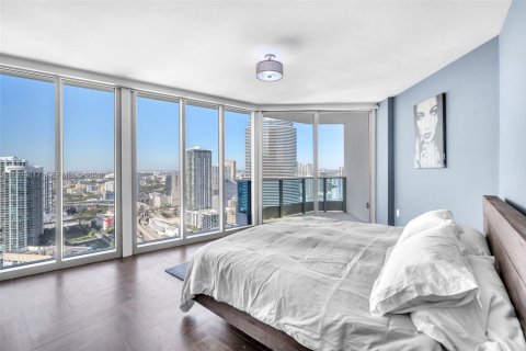 Copropriété à vendre à Miami, Floride: 2 chambres, 142.98 m2 № 2152673 - photo 13