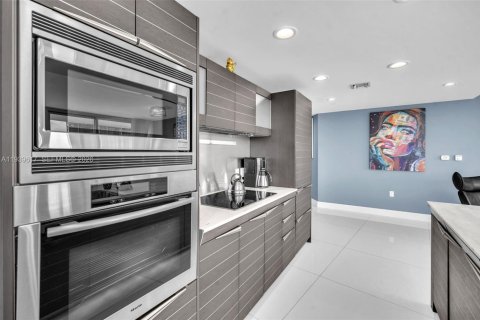 Copropriété à vendre à Miami, Floride: 2 chambres, 142.98 m2 № 2152673 - photo 6