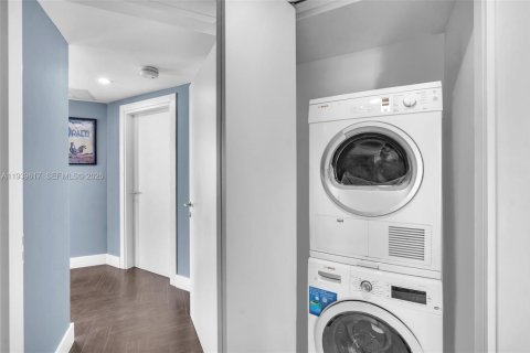Copropriété à vendre à Miami, Floride: 2 chambres, 142.98 m2 № 2152673 - photo 22