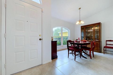 Villa ou maison à vendre à Wesley Chapel, Floride: 3 chambres, 128.76 m2 № 2418332 - photo 5