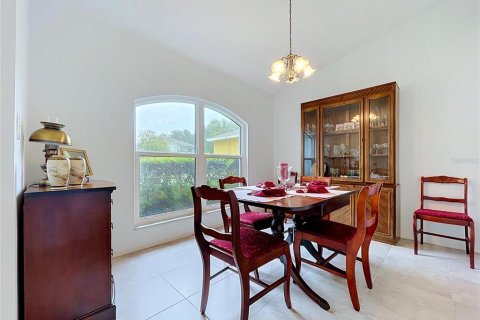 Villa ou maison à vendre à Wesley Chapel, Floride: 3 chambres, 128.76 m2 № 2418332 - photo 7