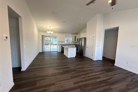 Villa ou maison à louer à Ocala, Floride: 3 chambres, 122.72 m2 № 2379273 - photo 10