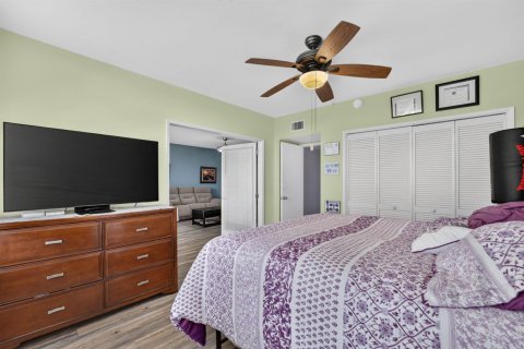 Condo in Pompano Beach, Florida, 3 bedrooms  № 2250817 - photo 28