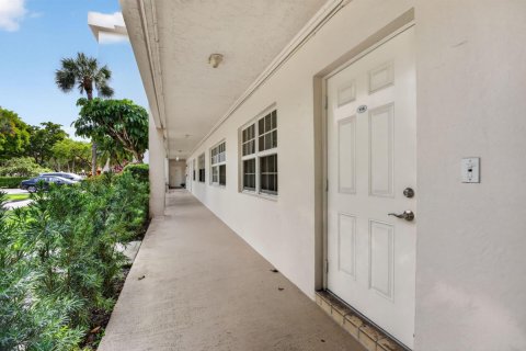 Condo in Pompano Beach, Florida, 3 bedrooms  № 2250817 - photo 3