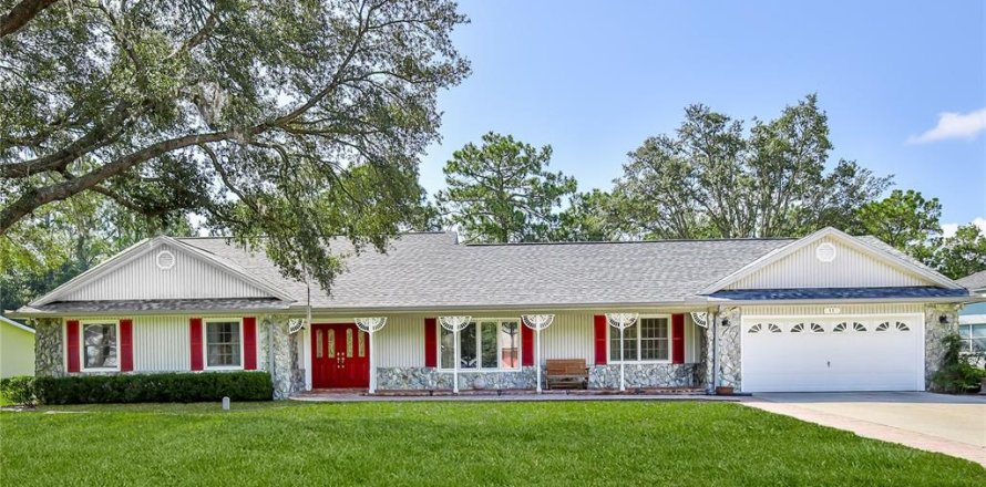 House in Homosassa, Florida 3 bedrooms, 229.1 sq.m. № 1879459