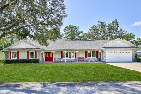House in Homosassa, Florida 3 bedrooms, 229.1 sq.m. № 1879459 - photo 2