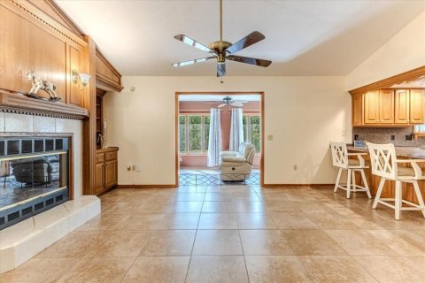 House in Homosassa, Florida 3 bedrooms, 229.1 sq.m. № 1879459 - photo 23