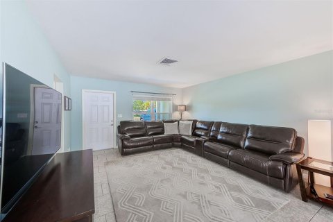 Casa en venta en Largo, Florida, 2 dormitorios, 96.43 m2 № 1650618 - foto 5
