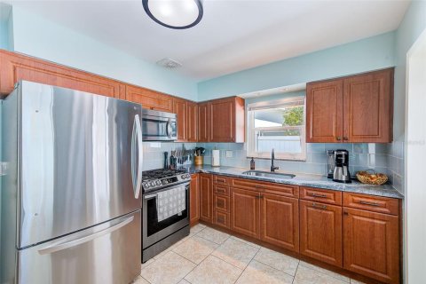 Casa en venta en Largo, Florida, 2 dormitorios, 96.43 m2 № 1650618 - foto 10