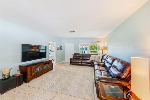 Casa en venta en Largo, Florida, 2 dormitorios, 96.43 m2 № 1650618 - foto 4