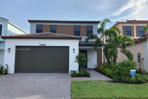 House in Westlake, Florida 4 bedrooms № 1762507 - photo 2