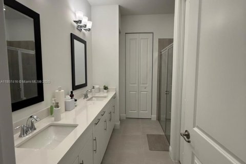 House in Westlake, Florida 4 bedrooms № 1762507 - photo 14