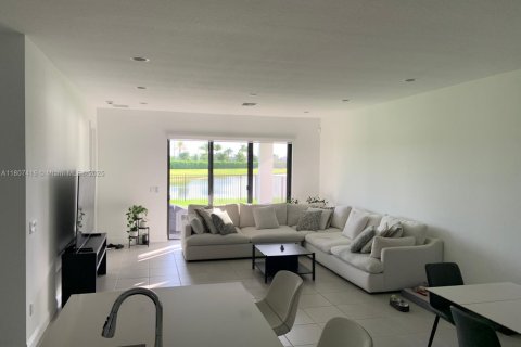 House in Westlake, Florida 4 bedrooms № 1762507 - photo 3