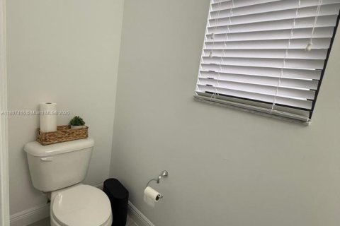 House in Westlake, Florida 4 bedrooms № 1762507 - photo 18