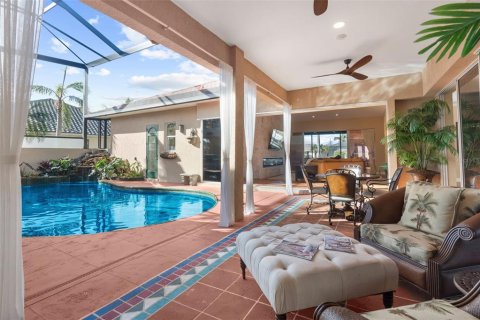 House in Punta Gorda, Florida 4 bedrooms, 310.01 sq.m. № 1916657 - photo 4
