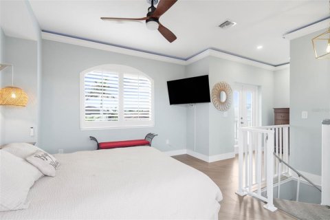 House in Punta Gorda, Florida 4 bedrooms, 310.01 sq.m. № 1916657 - photo 21