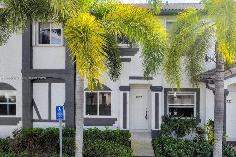 Adosado en venta en Homestead, Florida, 3 dormitorios, 134.89 m2 № 2044176 - foto 2