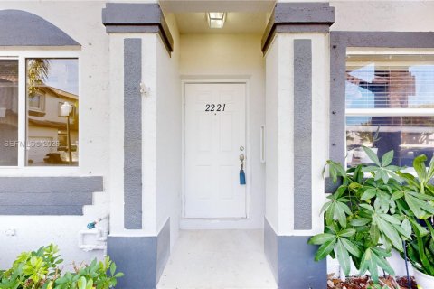 Adosado en venta en Homestead, Florida, 3 dormitorios, 134.89 m2 № 2044176 - foto 3