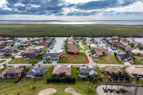 Land in Punta Gorda, Florida № 916668 - photo 12