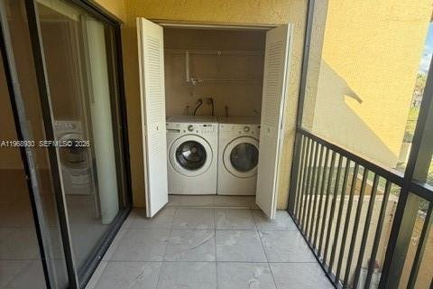 Condominio en venta en Coral Springs, Florida, 2 dormitorios, 104.05 m2 № 2031820 - foto 16