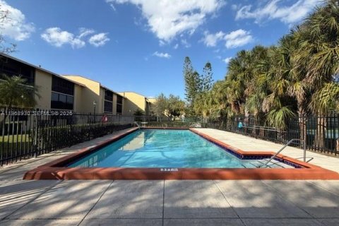 Condominio en venta en Coral Springs, Florida, 2 dormitorios, 104.05 m2 № 2031820 - foto 20