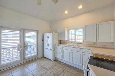Propiedad comercial en venta en Flagler Beach, Florida, 286.14 m2 № 2113368 - foto 14