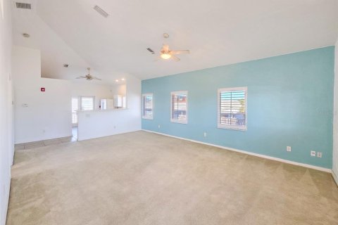 Propiedad comercial en venta en Flagler Beach, Florida, 286.14 m2 № 2113368 - foto 19