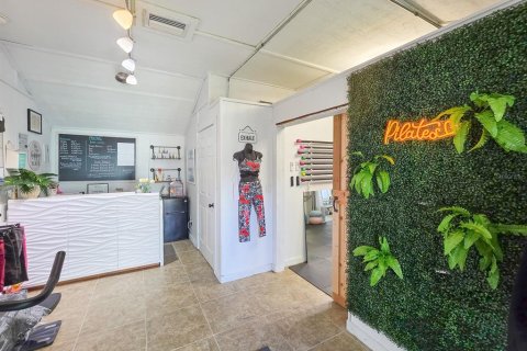 Propiedad comercial en venta en Flagler Beach, Florida, 286.14 m2 № 2113368 - foto 8