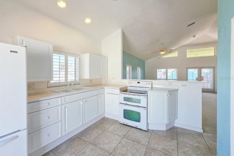 Propiedad comercial en venta en Flagler Beach, Florida, 286.14 m2 № 2113368 - foto 13